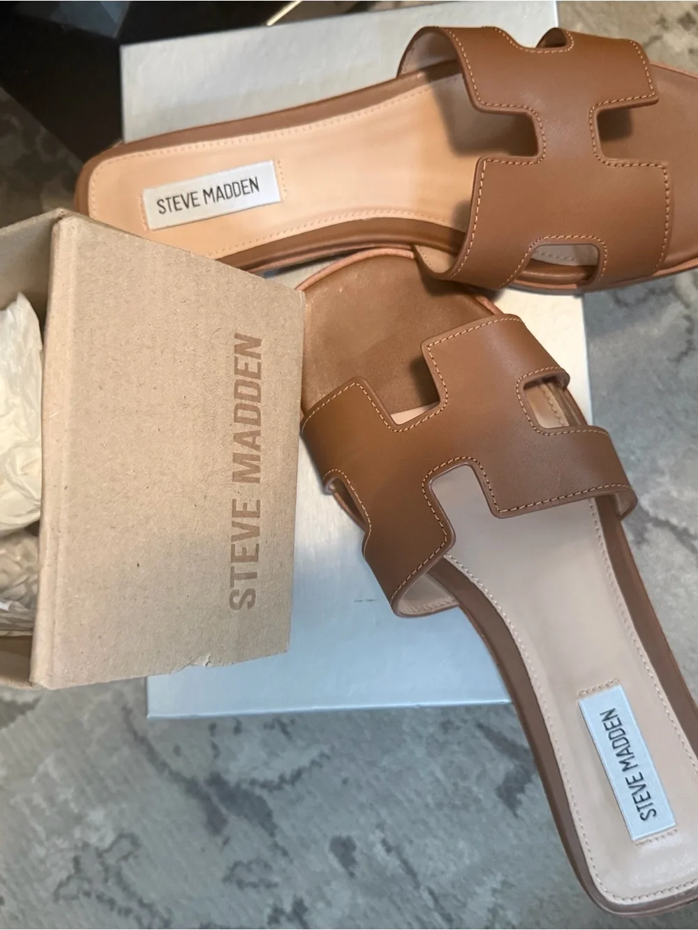 Steve Madden Hadyn leather Slip-On Mule Sandals in cognac tan - Picture 4 of 5